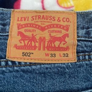 502 Levi men’s jeans 33/32
